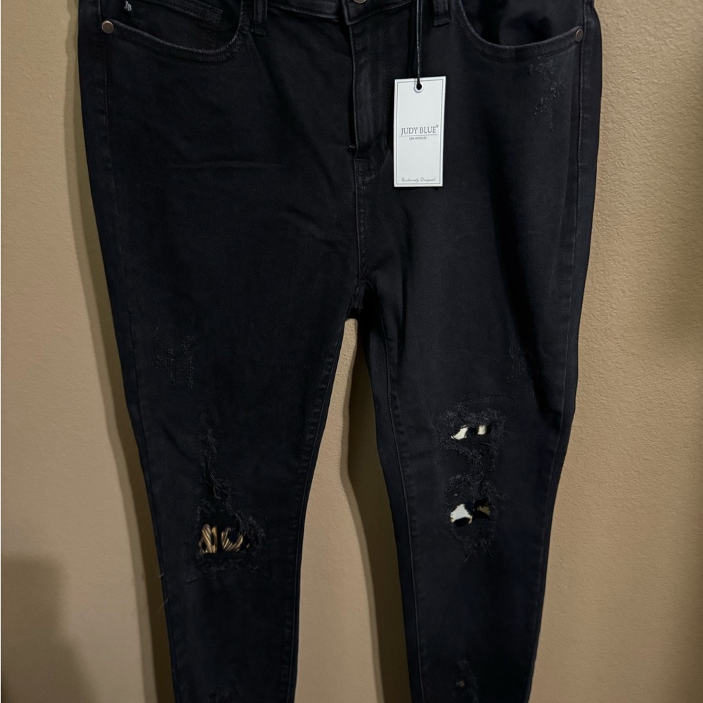 Judy Blue  Black Skinny Jeans Distressed with Leopard Print Material Size 15